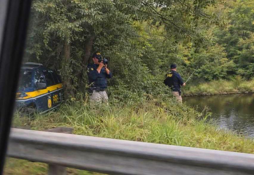 É #FAKE que imagens mostrem agentes da PRF pescando, jogando baralho e tocando violão durante expediente; trata-se de montagem